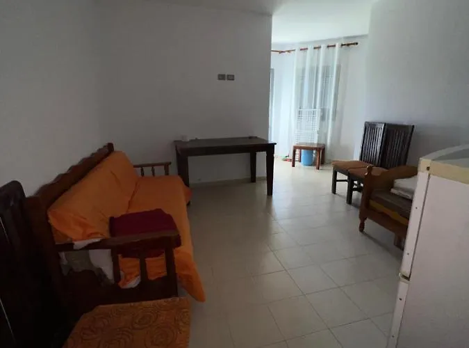 Garden Albania Ostello *