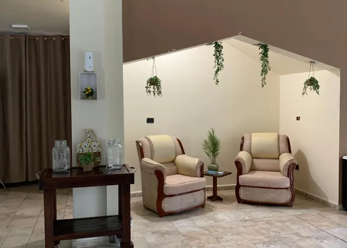 Garden Albania Ostello